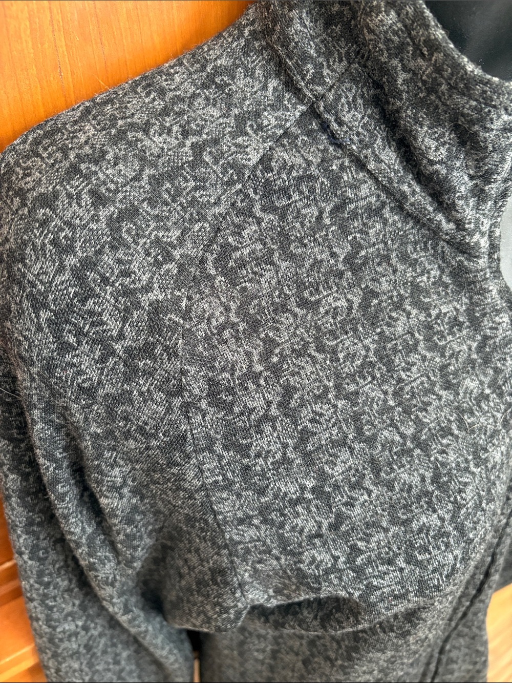 ibex Charcoal Patterned merino wool Full-Zip Knit Jacket - Picture 2 of 7